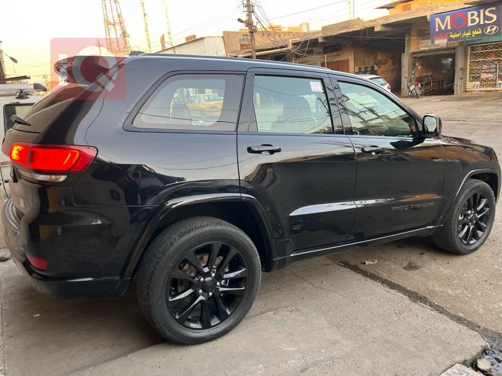 جيب جراند شيروكي